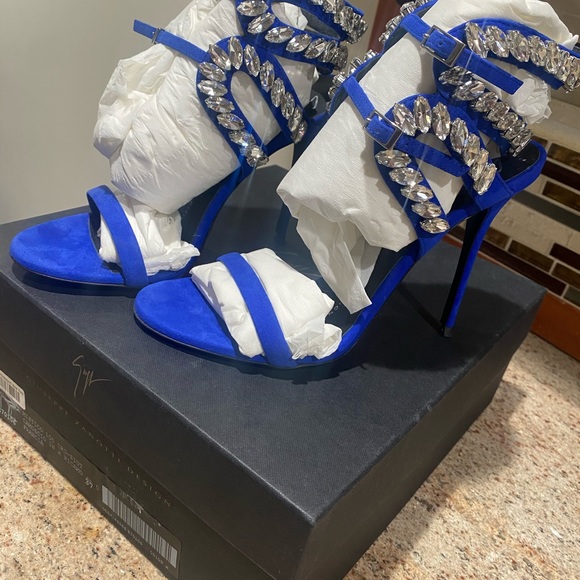 Sold out Giuseppe Zanotti Claudia sandal - Picture 4 of 6